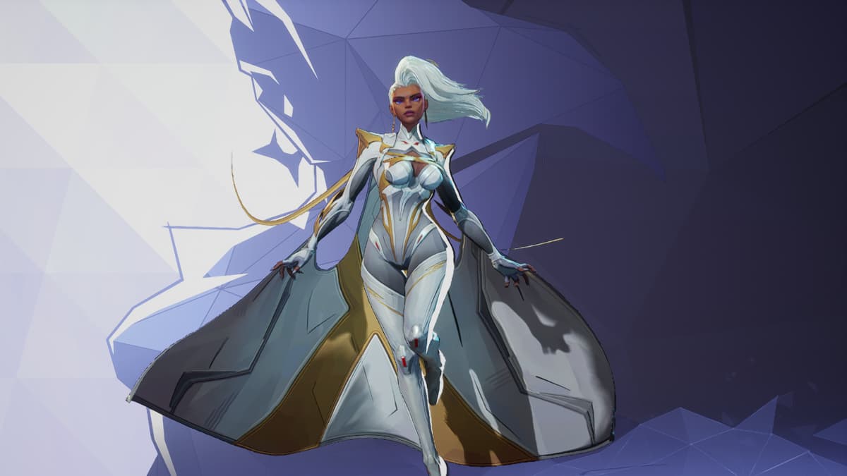 The Storm Ivory Breeze costume in Marvel Rivals shown in the inspection page.