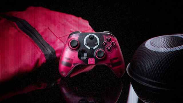 Xbox Pink Squid Game controller