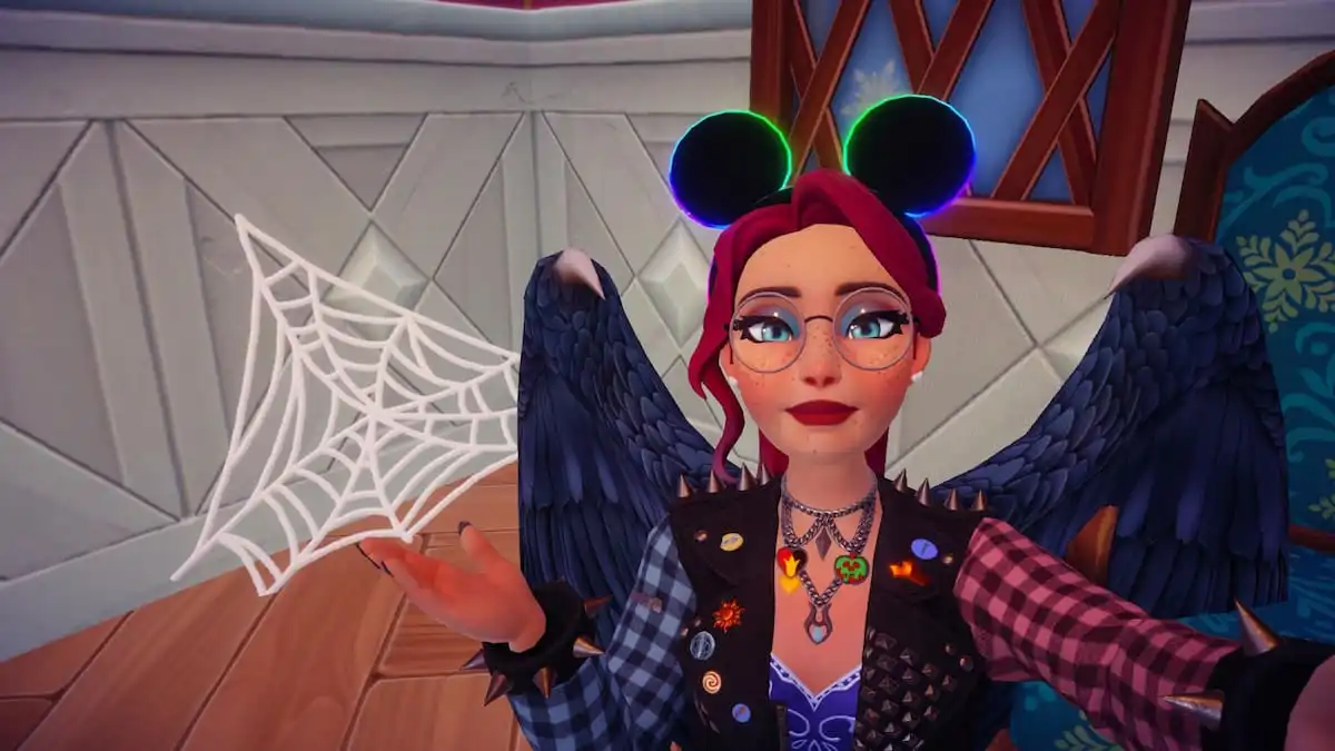 A player taking a picture with a spiderweb in Disney Dreamlight Valley.