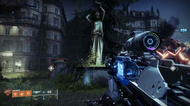 Mysterious Object near a statue in Destiny 2